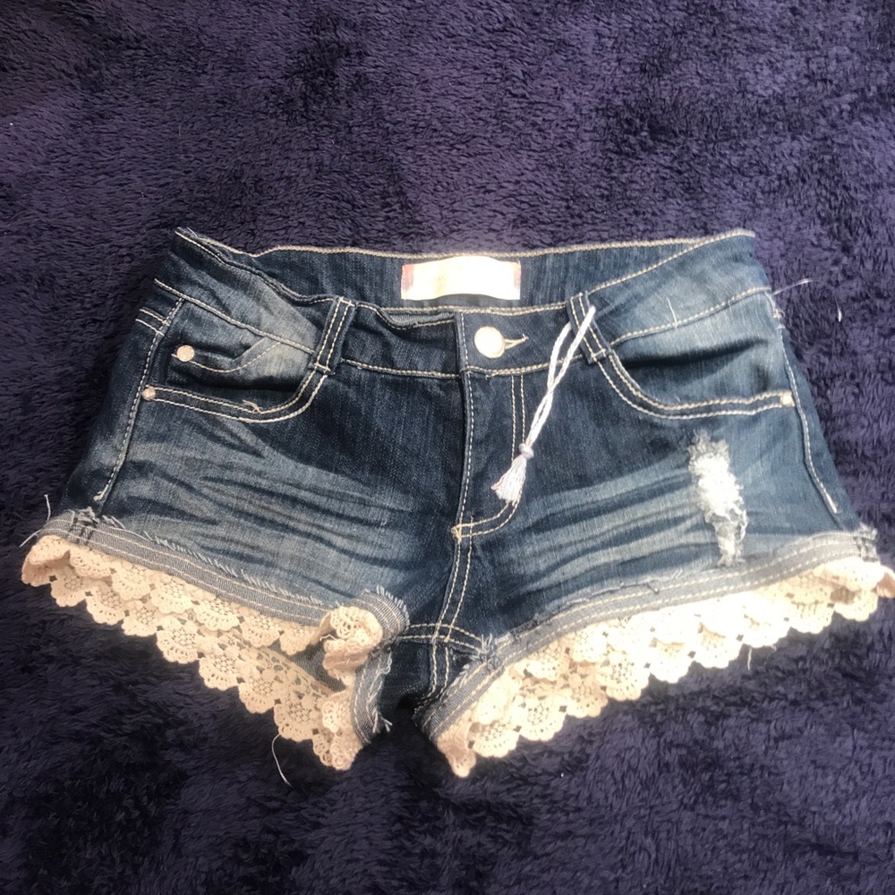 Stylish denim jeans with trim NWOT